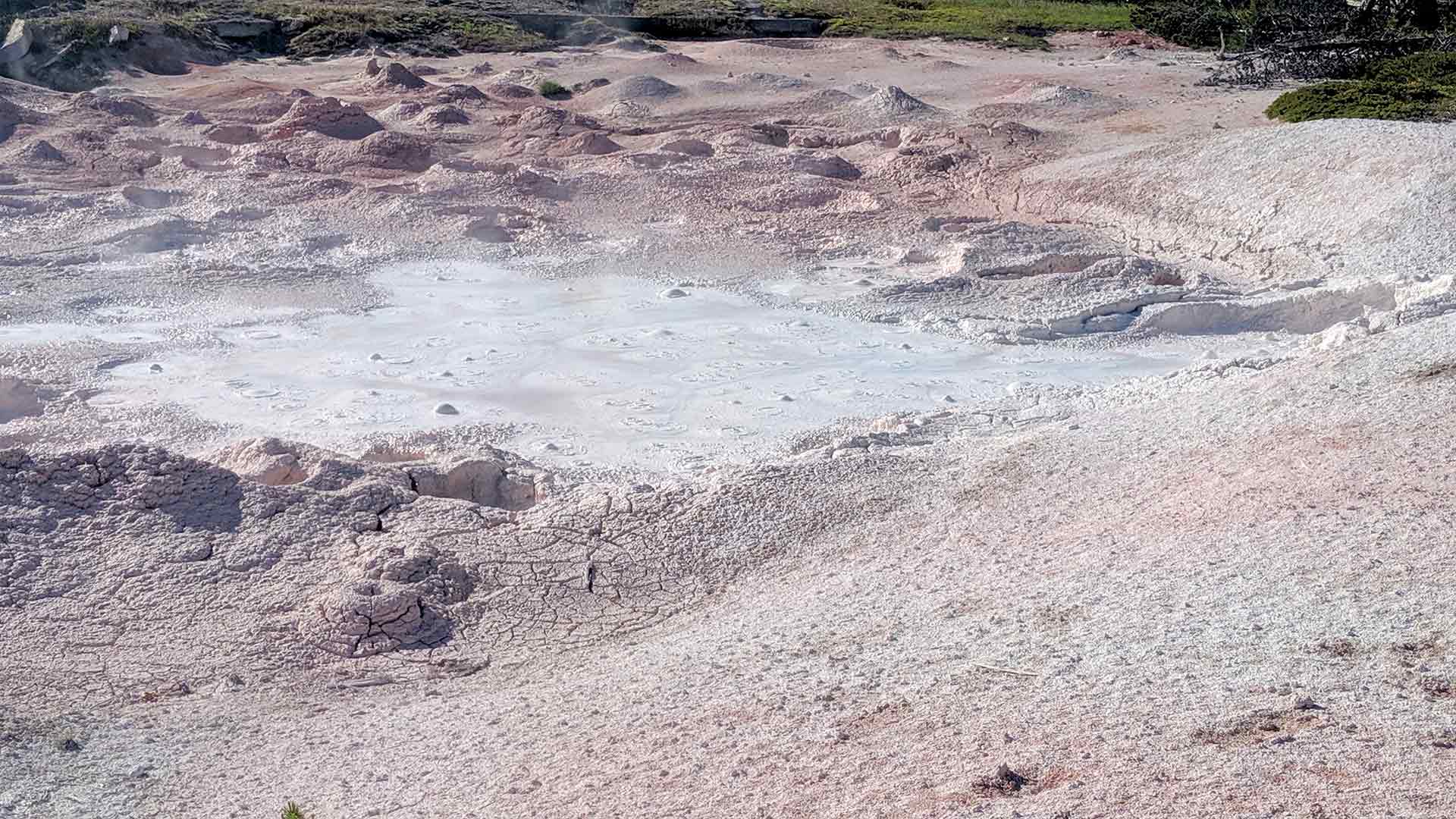 Yellowstone Old Faithful and Grand Prismatic