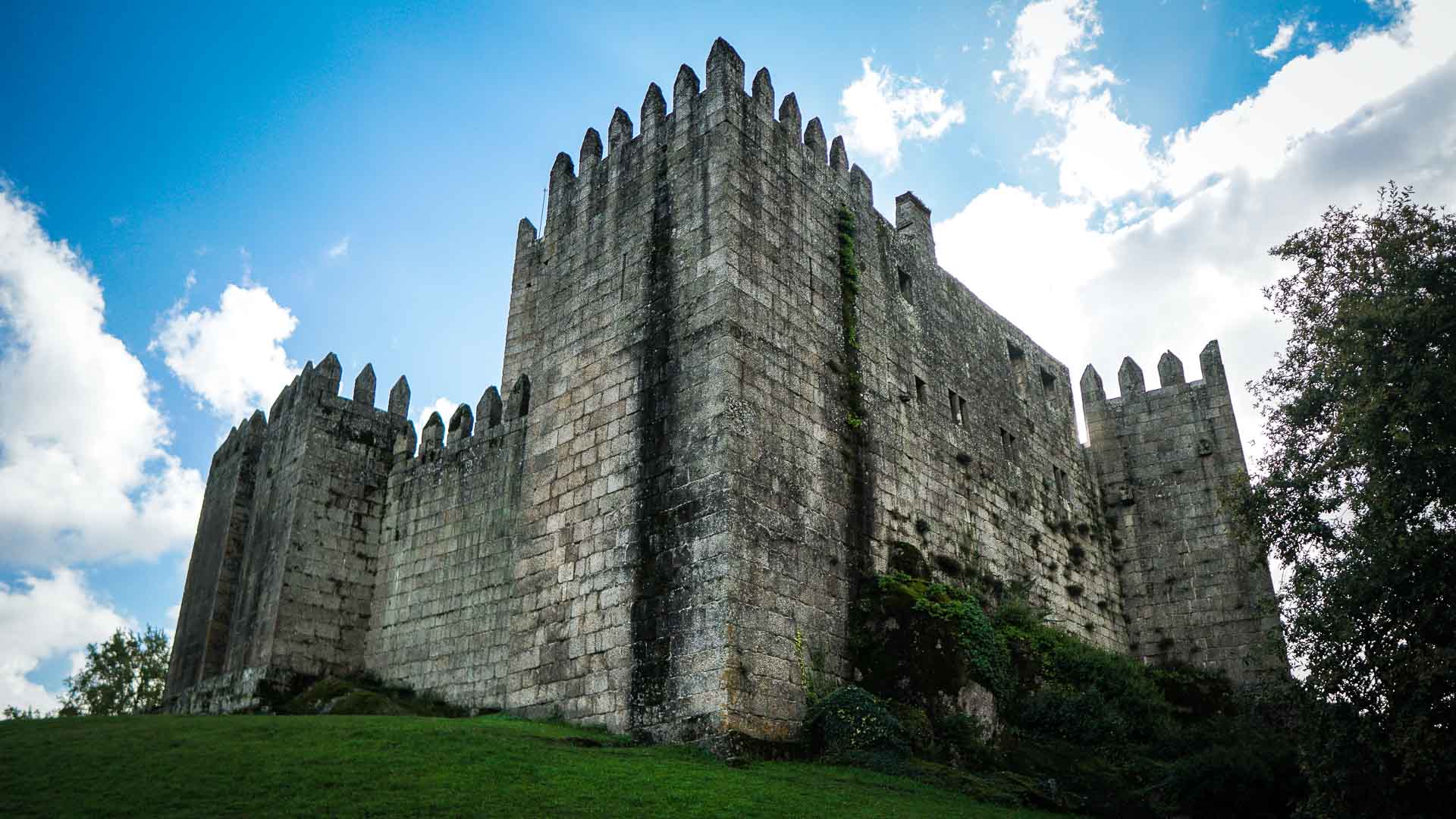 Guimaraes Travel Guide Image of Guimaraes Castle exterior