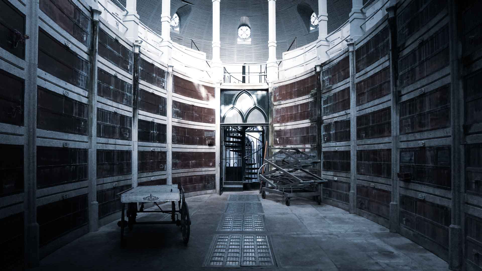 Porto Portugal Cemitério de Agramonte mausoleum main tombs area